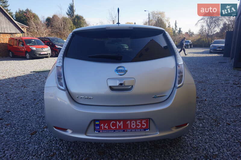 Хэтчбек Nissan Leaf 2013 в Самборе фото 17 Хэтчбек Nissan Leaf 2013 в Самборе