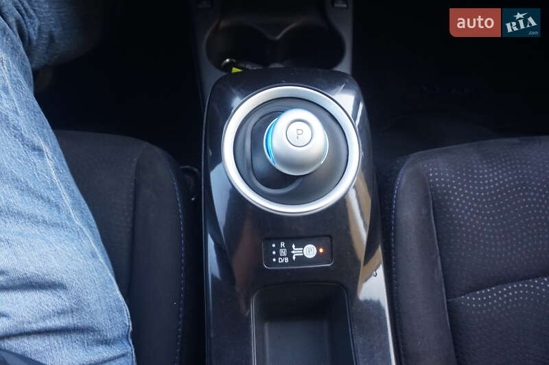 Хэтчбек Nissan Leaf 2013 в Самборе фото 35 Хэтчбек Nissan Leaf 2013 в Самборе