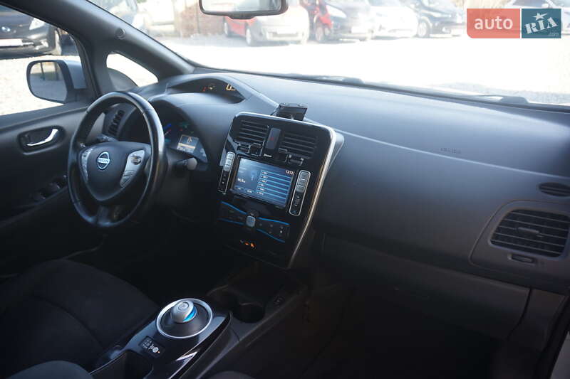 Хэтчбек Nissan Leaf 2013 в Самборе фото 39 Хэтчбек Nissan Leaf 2013 в Самборе