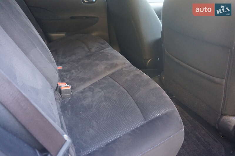 Хэтчбек Nissan Leaf 2013 в Самборе фото 41 Хэтчбек Nissan Leaf 2013 в Самборе