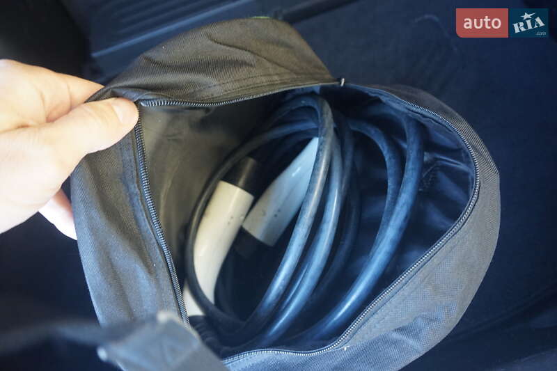 Хэтчбек Nissan Leaf 2013 в Самборе фото 50 Хэтчбек Nissan Leaf 2013 в Самборе