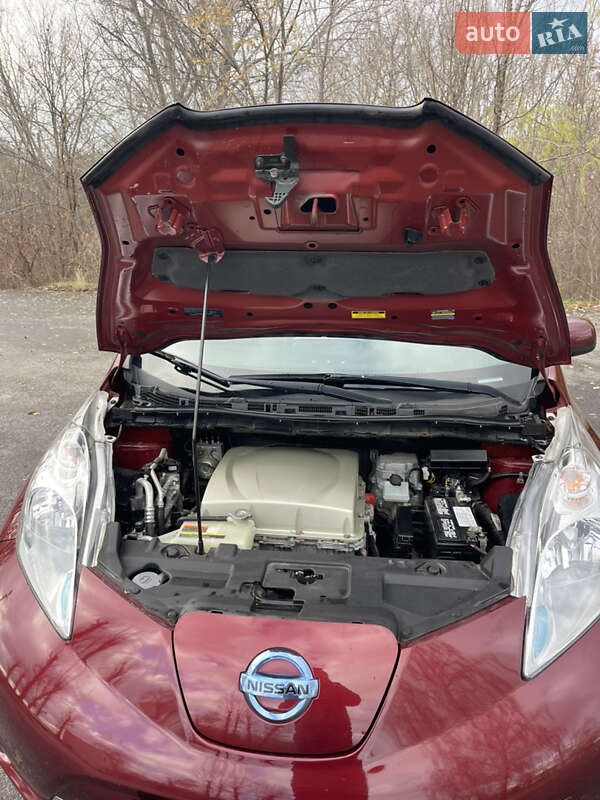 Хэтчбек Nissan Leaf 2016 в Харькове фото 23 Хэтчбек Nissan Leaf 2016 в Харькове