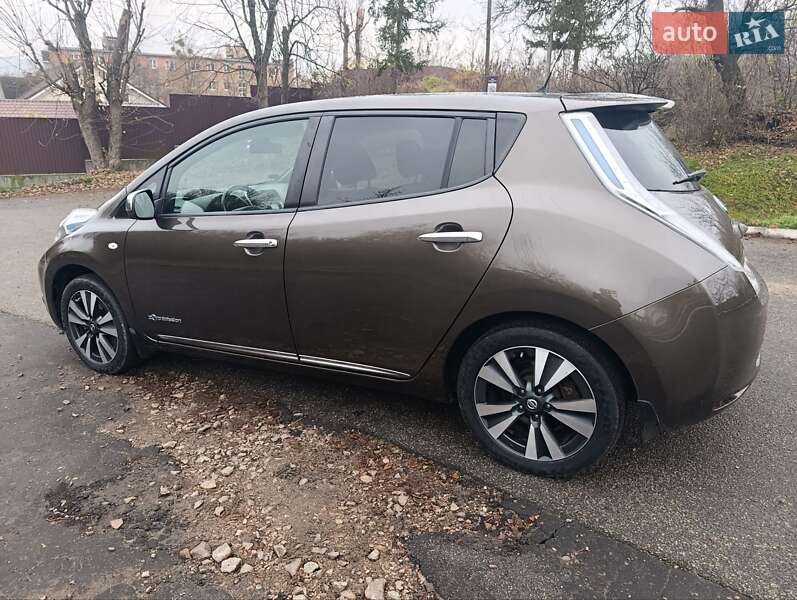 Хэтчбек Nissan Leaf 2016 в Киеве фото 18 Хэтчбек Nissan Leaf 2016 в Киеве