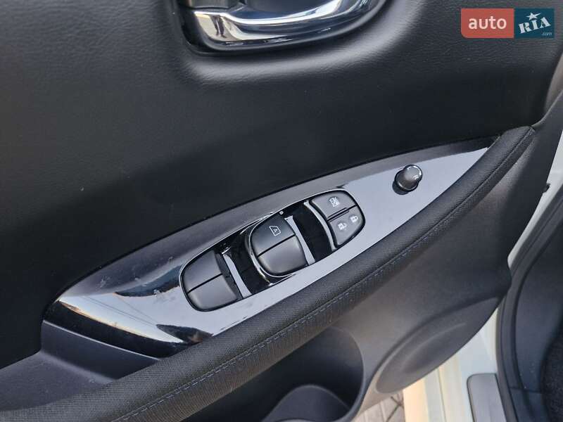 Хэтчбек Nissan Leaf 2023 в Николаеве фото 13 Хэтчбек Nissan Leaf 2023 в Николаеве