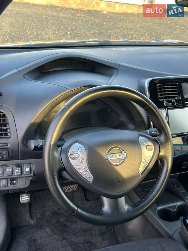 Хэтчбек Nissan Leaf 2017 в Луцке фото 21 Хэтчбек Nissan Leaf 2017 в Луцке