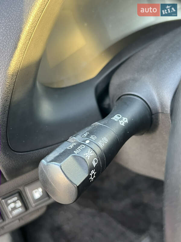 Хэтчбек Nissan Leaf 2017 в Луцке фото 24 Хэтчбек Nissan Leaf 2017 в Луцке