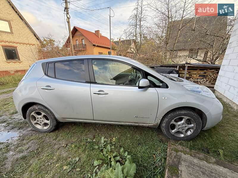 Хэтчбек Nissan Leaf 2012 в Луцке фото 4 Хэтчбек Nissan Leaf 2012 в Луцке