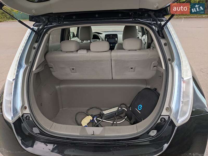 Хэтчбек Nissan Leaf 2012 в Умани фото 19 Хэтчбек Nissan Leaf 2012 в Умани