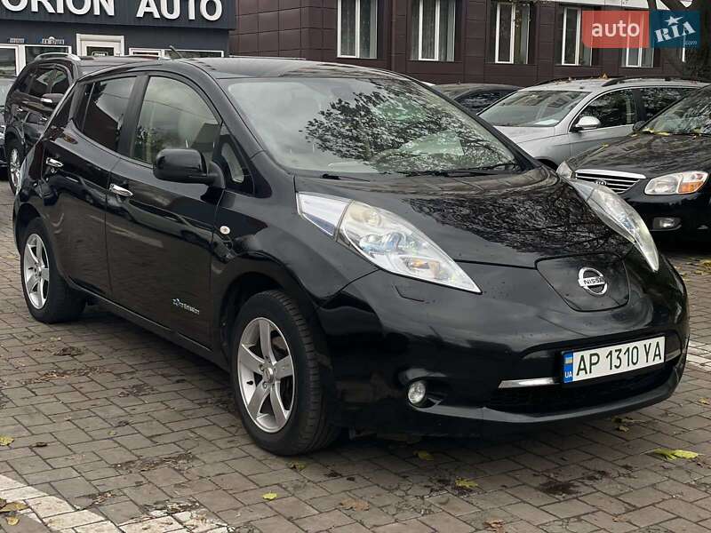 Хэтчбек Nissan Leaf 2012 в Днепре