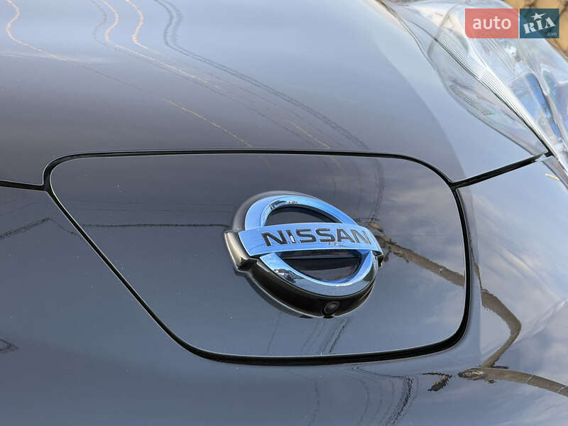 Хэтчбек Nissan Leaf 2015 в Ровно