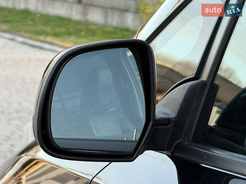 Хэтчбек Nissan Leaf 2015 в Ровно