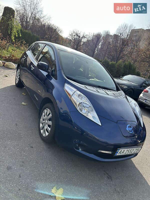 Хэтчбек Nissan Leaf 2017 в Киеве