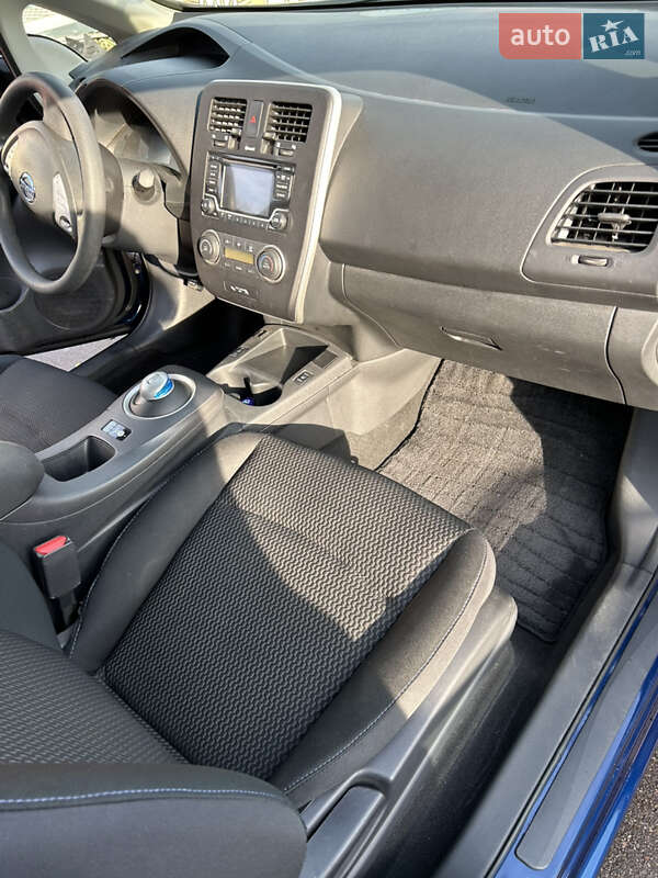 Хэтчбек Nissan Leaf 2017 в Киеве