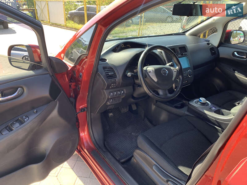 Хэтчбек Nissan Leaf 2015 в Львове фото 11 Хэтчбек Nissan Leaf 2015 в Львове
