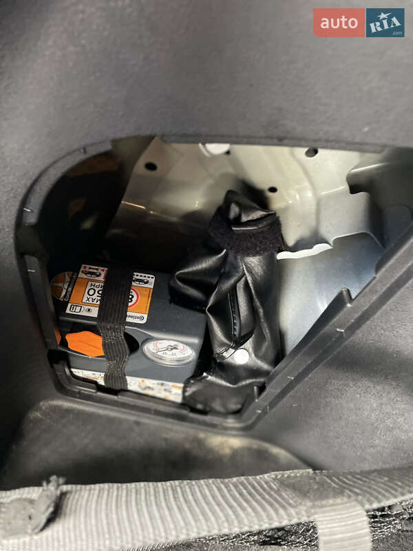 Хэтчбек Nissan Leaf 2020 в Кропивницком