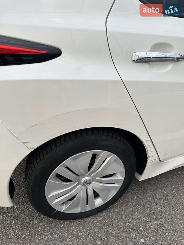 Хэтчбек Nissan Leaf 2018 в Житомире фото 4 Хэтчбек Nissan Leaf 2018 в Житомире