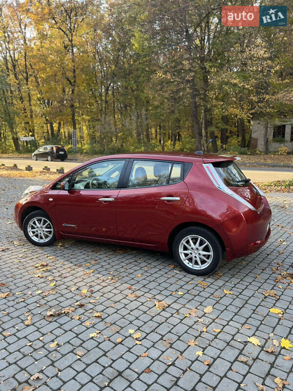 Хэтчбек Nissan Leaf 2012 в Львове фото 7 Хэтчбек Nissan Leaf 2012 в Львове