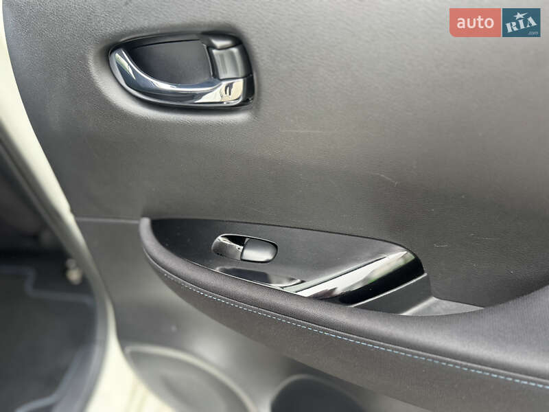 Хэтчбек Nissan Leaf 2018 в Луцке