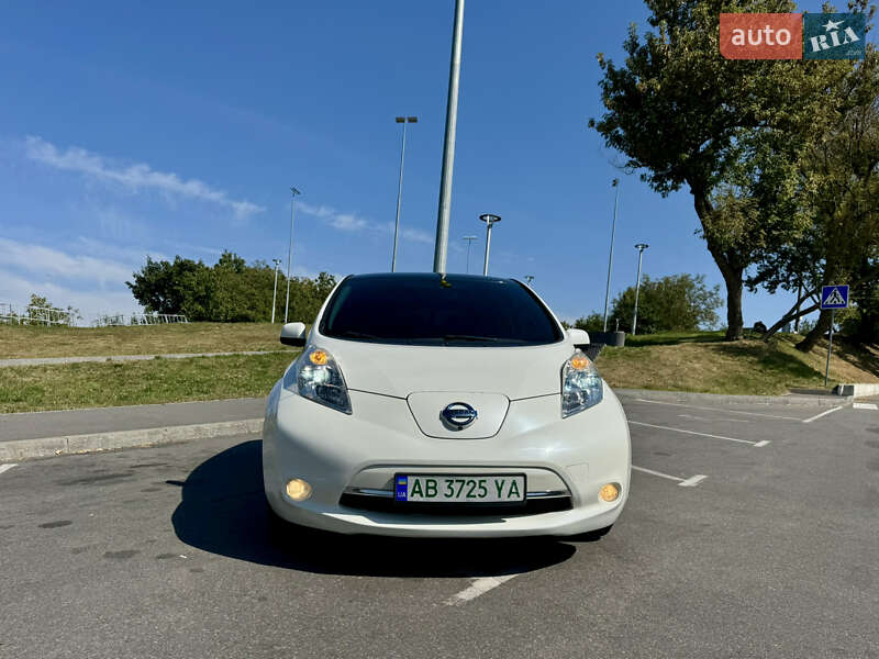 Хэтчбек Nissan Leaf 2014 в Виннице фото 3 Хэтчбек Nissan Leaf 2014 в Виннице