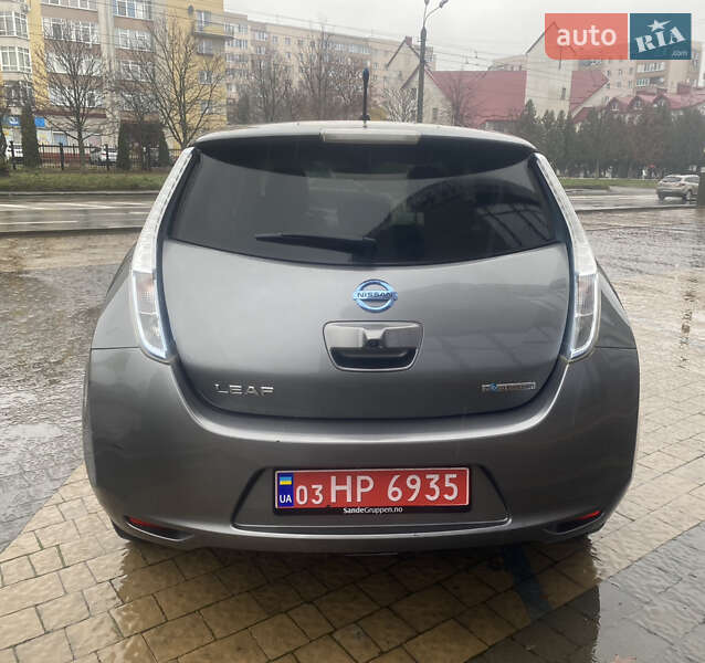 Хетчбек Nissan Leaf 2014 в Івано-Франківську