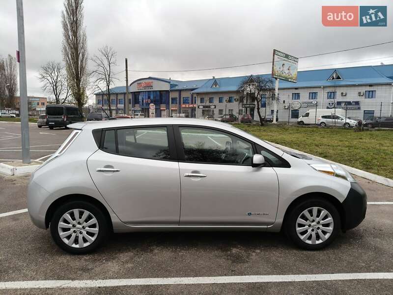 Хэтчбек Nissan Leaf 2014 в Житомире фото 4 Хэтчбек Nissan Leaf 2014 в Житомире