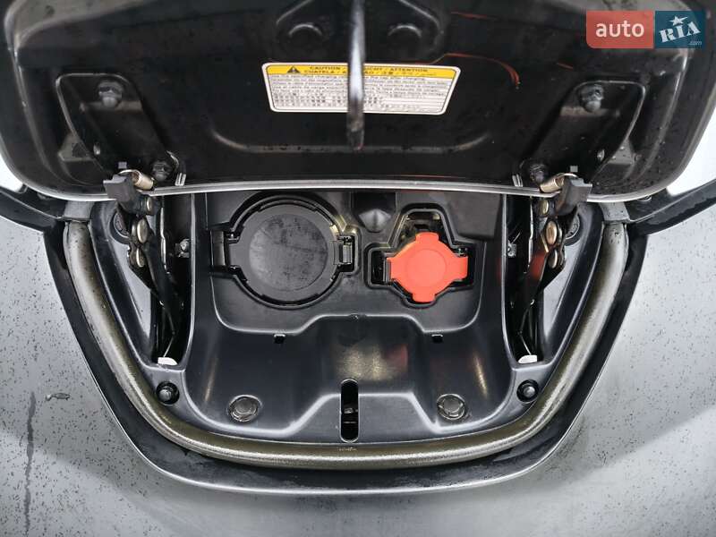 Хэтчбек Nissan Leaf 2014 в Житомире фото 29 Хэтчбек Nissan Leaf 2014 в Житомире