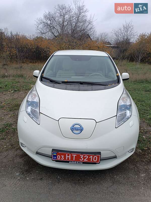 Хетчбек Nissan Leaf 2012 в Кривому Розі