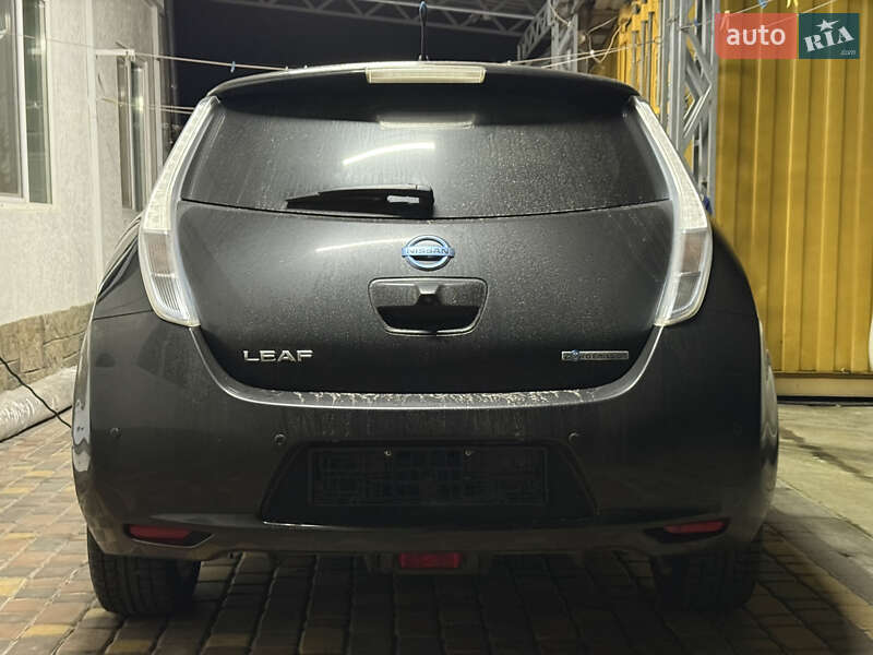 Хэтчбек Nissan Leaf 2012 в Умани фото 6 Хэтчбек Nissan Leaf 2012 в Умани