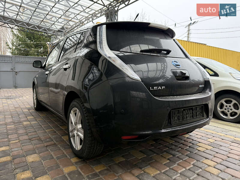Хэтчбек Nissan Leaf 2012 в Умани фото Хэтчбек Nissan Leaf 2012 в Умани