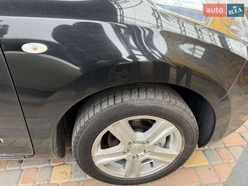 Хэтчбек Nissan Leaf 2012 в Умани фото 32 Хэтчбек Nissan Leaf 2012 в Умани