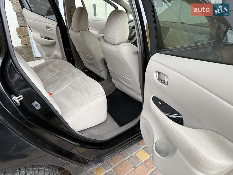 Хэтчбек Nissan Leaf 2012 в Умани фото 51 Хэтчбек Nissan Leaf 2012 в Умани