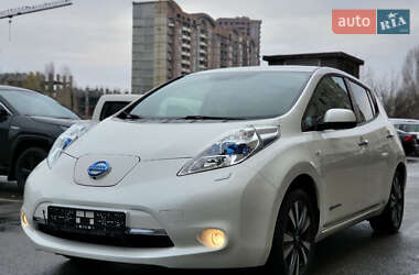 Хэтчбек Nissan Leaf 2015 в Киеве