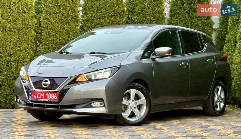 Хэтчбек Nissan Leaf 2021 в Самборе