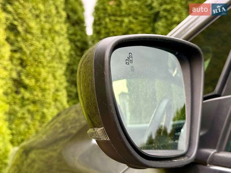 Хэтчбек Nissan Leaf 2021 в Самборе