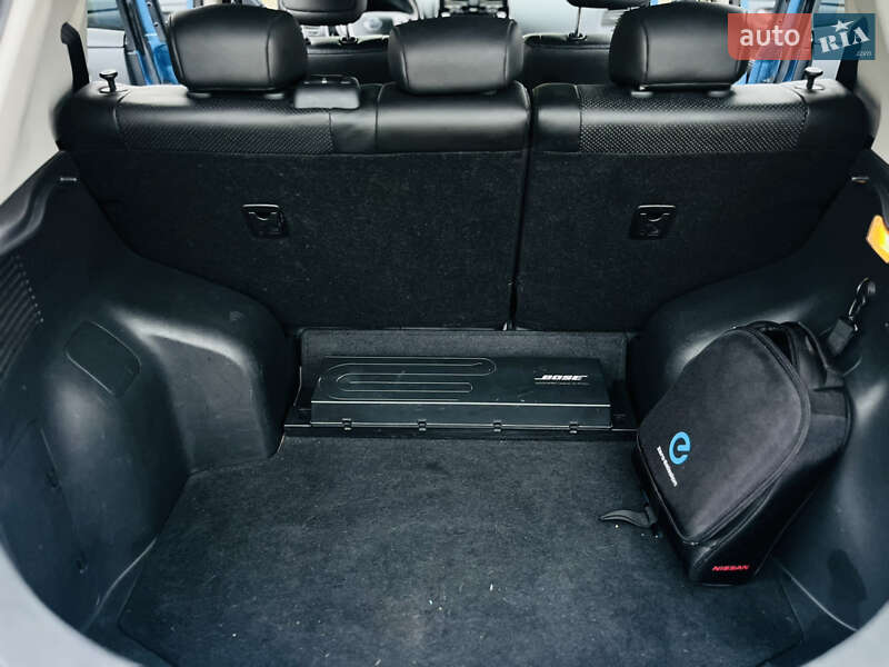 Хэтчбек Nissan Leaf 2014 в Ровно
