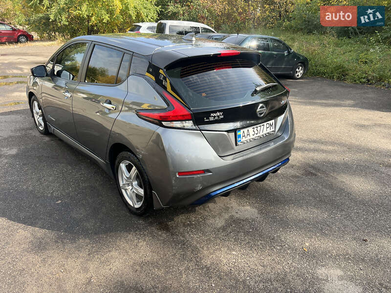 Хетчбек Nissan Leaf 2018 в Харкові