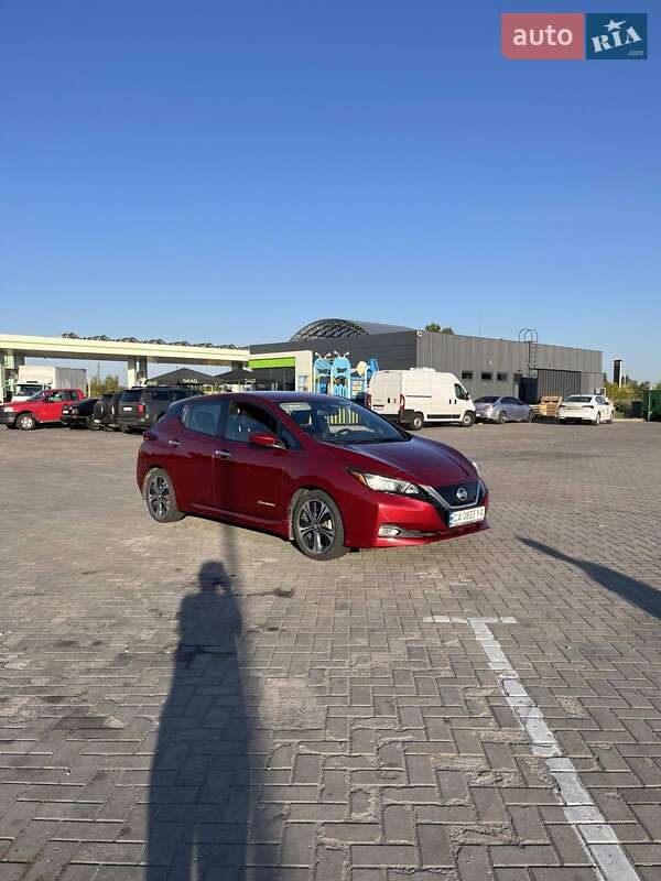 Хэтчбек Nissan Leaf 2019 в Золотоноше