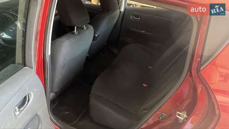 Хэтчбек Nissan Leaf 2013 в Черкассах