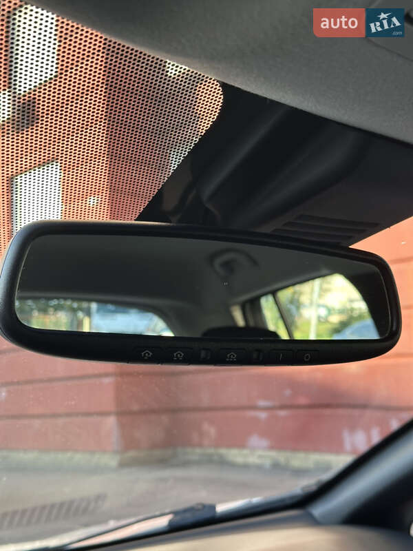 Хетчбек Nissan Leaf 2020 в Києві