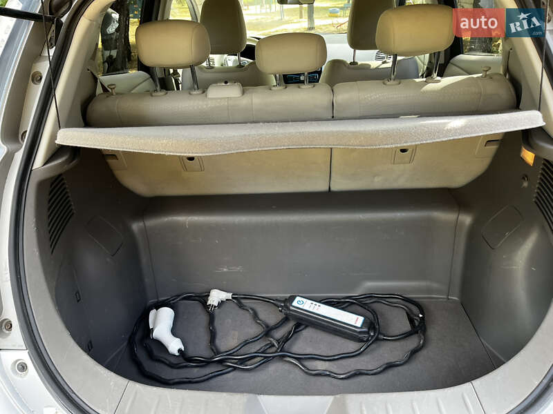 Хетчбек Nissan Leaf 2011 в Умані фото 10 Хетчбек Nissan Leaf 2011 в Умані