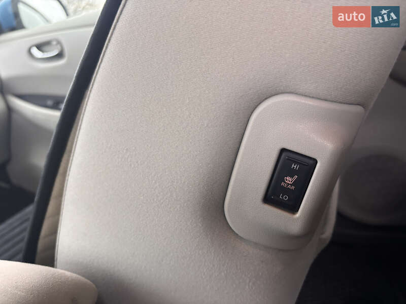 Хэтчбек Nissan Leaf 2012 в Полтаве фото 18 Хэтчбек Nissan Leaf 2012 в Полтаве
