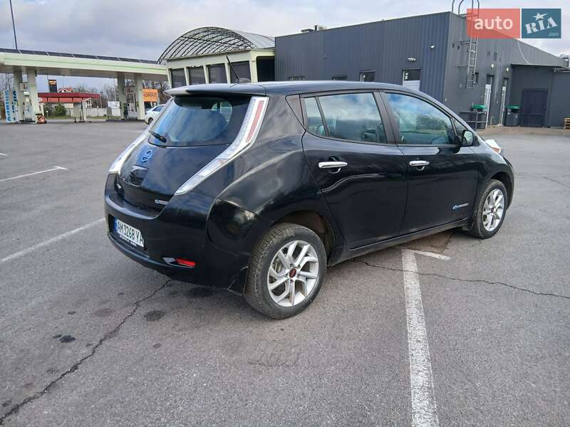 Хетчбек Nissan Leaf 2015 в Житомирі фото 6 Хетчбек Nissan Leaf 2015 в Житомирі