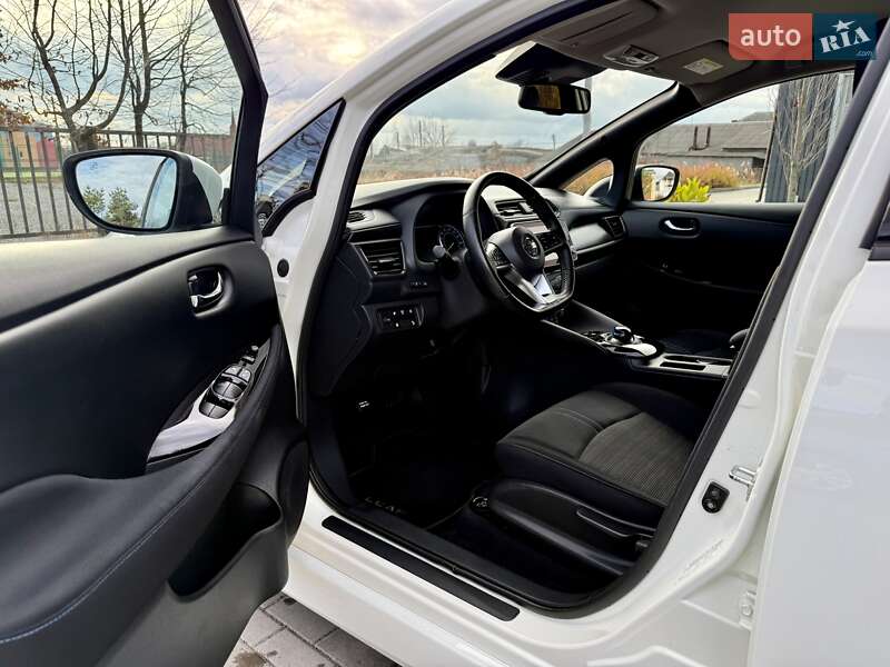 Хэтчбек Nissan Leaf 2021 в Бердичеве