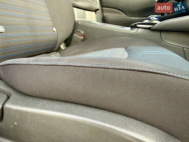 Хэтчбек Nissan Leaf 2021 в Бердичеве
