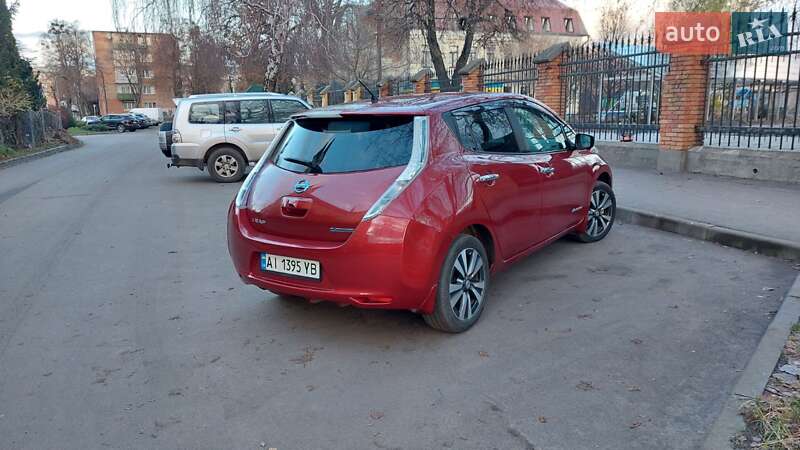 Хэтчбек Nissan Leaf 2016 в Фастове