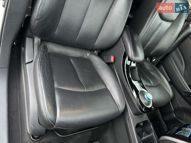 Хэтчбек Nissan Leaf 2014 в Ровно фото 24 Хэтчбек Nissan Leaf 2014 в Ровно