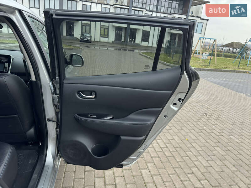 Хэтчбек Nissan Leaf 2014 в Ровно фото 30 Хэтчбек Nissan Leaf 2014 в Ровно