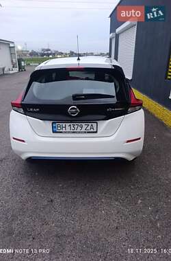 Хетчбек Nissan Leaf 2019 в Одесі