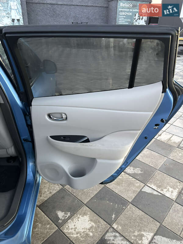 Хэтчбек Nissan Leaf 2011 в Черкассах фото 16 Хэтчбек Nissan Leaf 2011 в Черкассах