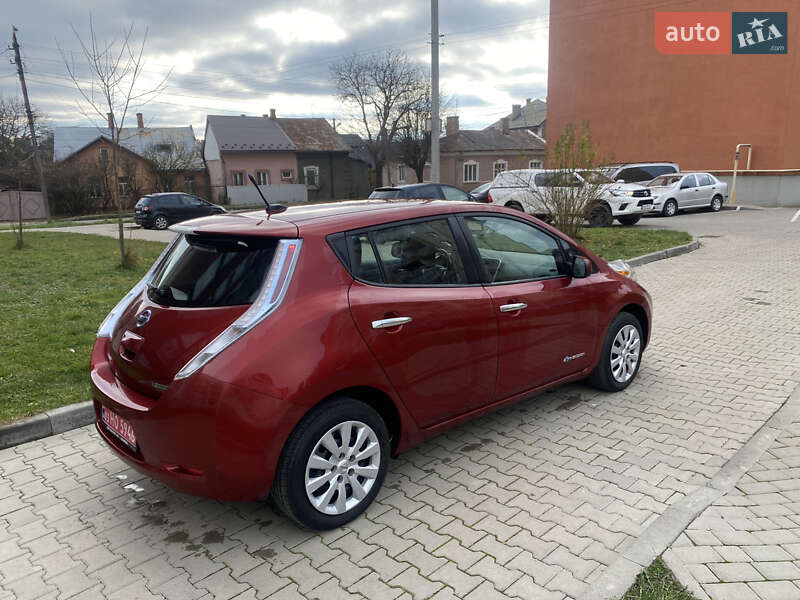 Хэтчбек Nissan Leaf 2014 в Черновцах